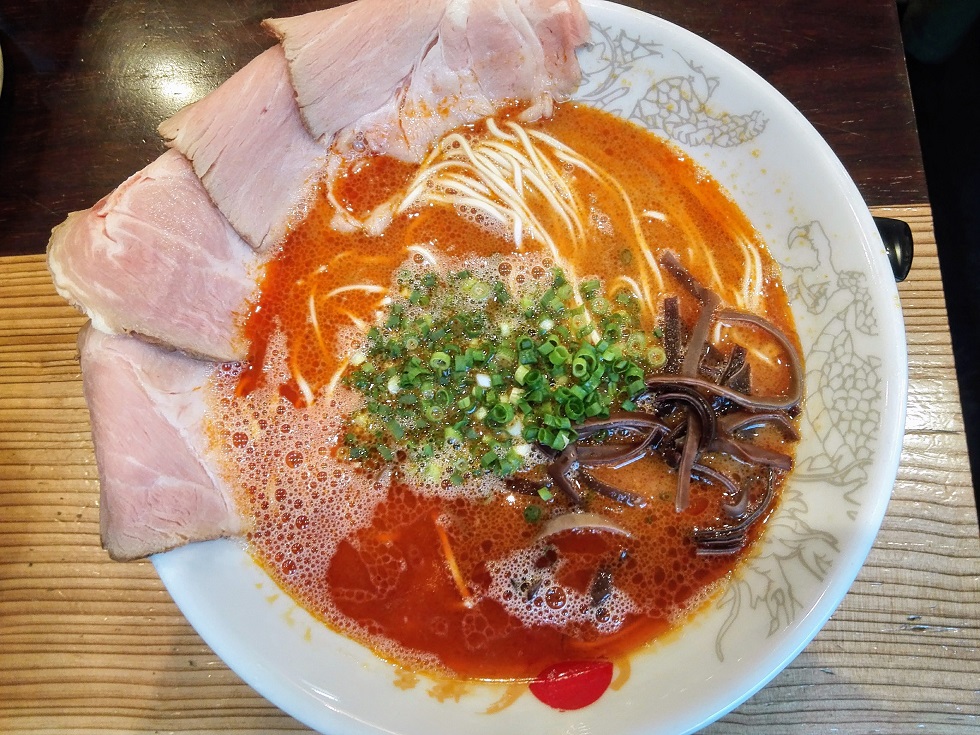 チャーシュー赤ラーメン