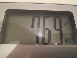 76.9kg