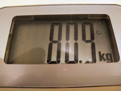 80.9kg