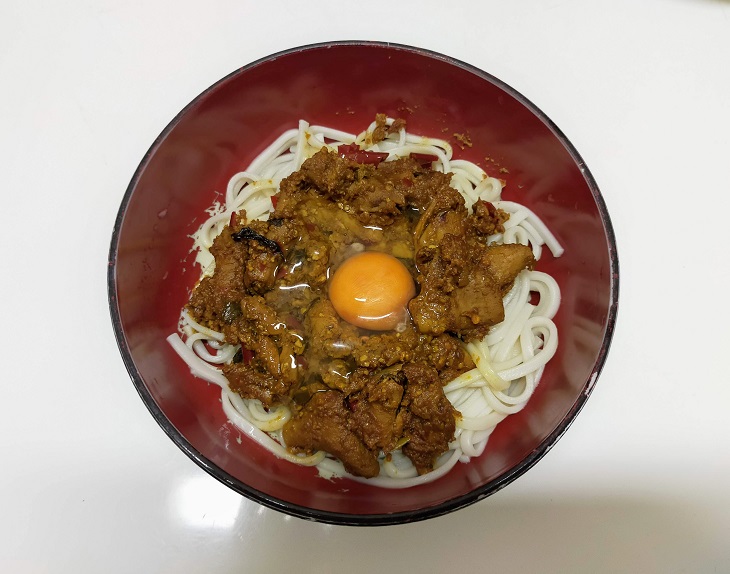 豚モツ麻婆カレーうどん