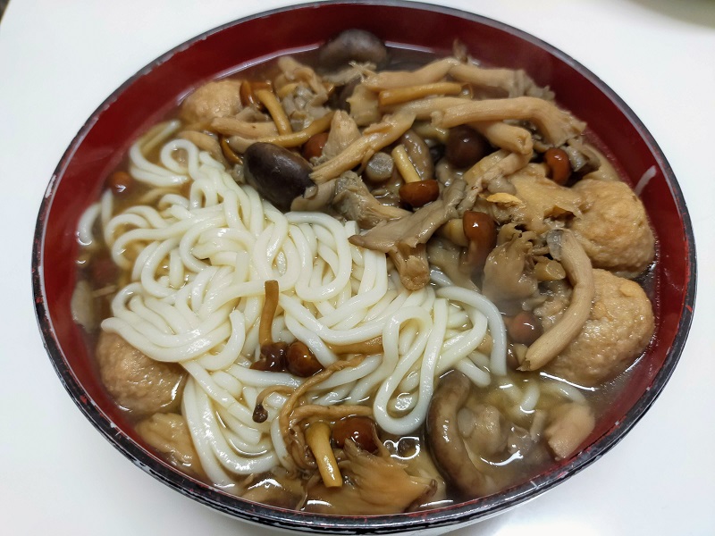 きのこ肉団子うどん