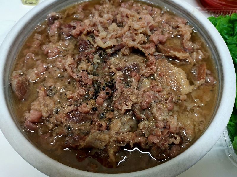 牛肉の甘辛煮定食