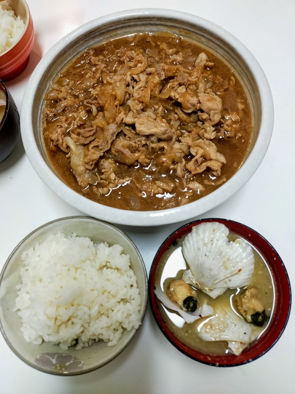 豚肉の甘辛煮定食