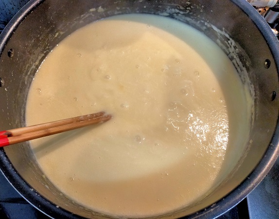 バターが溶けるまで煮込む